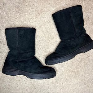 Great Condition UGG Black Boots